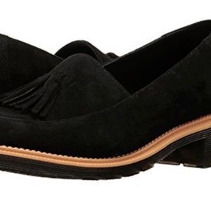 Dr. Martens Womens Favilla II Soft Buck Tassel Loafters Sz 5